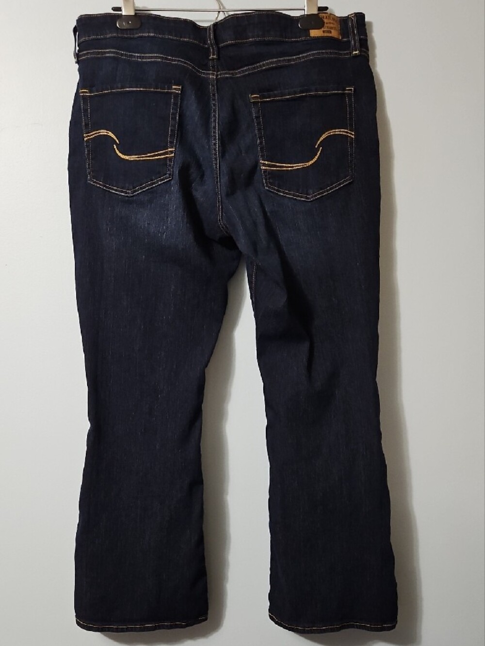 Levi's Dark Blue Mid Rise Bootcut Women's Stretch Jeans Size 20S 35x30 - Picture 2 of 13